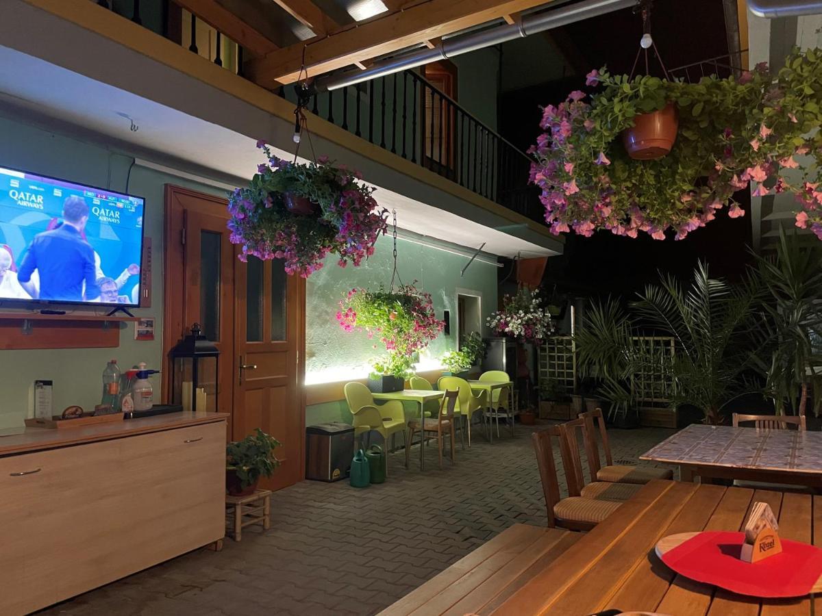 Apartman Netolice 207 Deluxe Luaran gambar